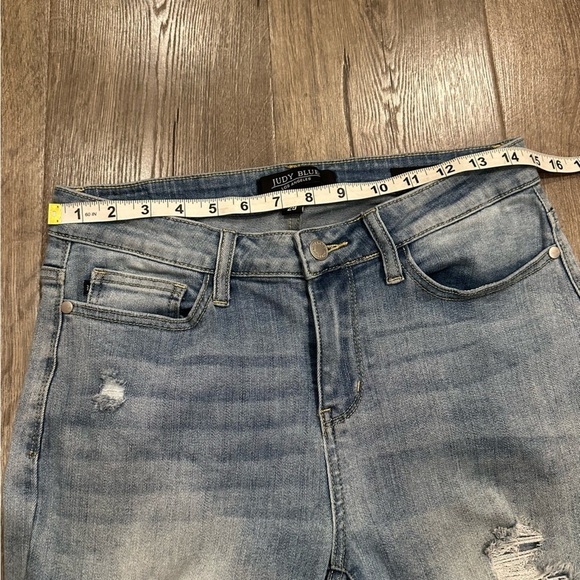 Judy Blue Distressed Jeans Women's Size 29 Faded Skinny Fit Ripped Light Denim - Picture 8 of 13